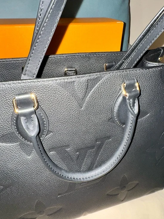 Louis Vuitton Black Embossed Monogram OnTheGo MM Tote-Like New - Picture 15 of 15